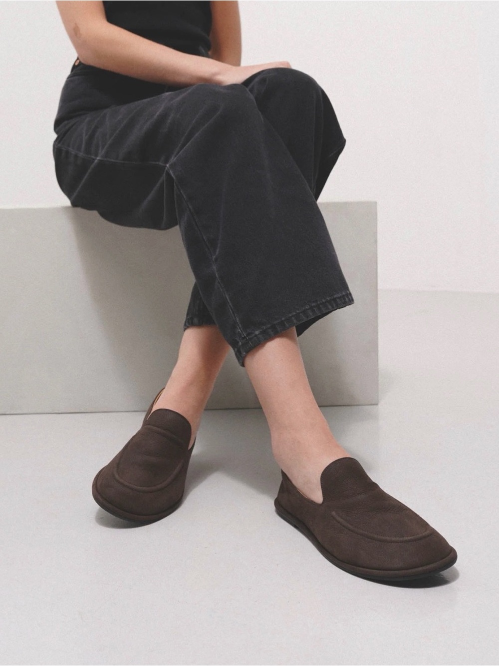 THE ROW Canal Loafer in Brown Nubuck Leather sz 36